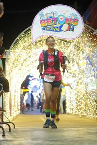 BIB: 290
                            <button type="button" onclick="openModal(21830472)" class="btn btn-primary btn-sm float-right btn-popup" data-toggle="modal" data-target=".modal-high-quality">
                        <i class="fas fa-shopping-cart"></i> Add to Cart
                    </button>
                                            <button type="button" onclick="isThisMe(21830472, true)" class="btn btn-success btn-sm float-right btn-popup btn-isme hidden" data-toggle="tooltip" data-placement="bottom" title="นี่คือรูปของคุณใช่ไหม คลิกที่นี่เพื่อเอาเข้าอัลบั้ม">
                        <i class="fas fa-plus"></i> Add to album
                    </button>
                    <button type="button" onclick="isThisMe(21830472, false)" class="btn btn-warning btn-sm float-right btn-popup btn-isnotme hidden">
                        <i class="fas fa-ban"></i> Remove from album
                    </button>